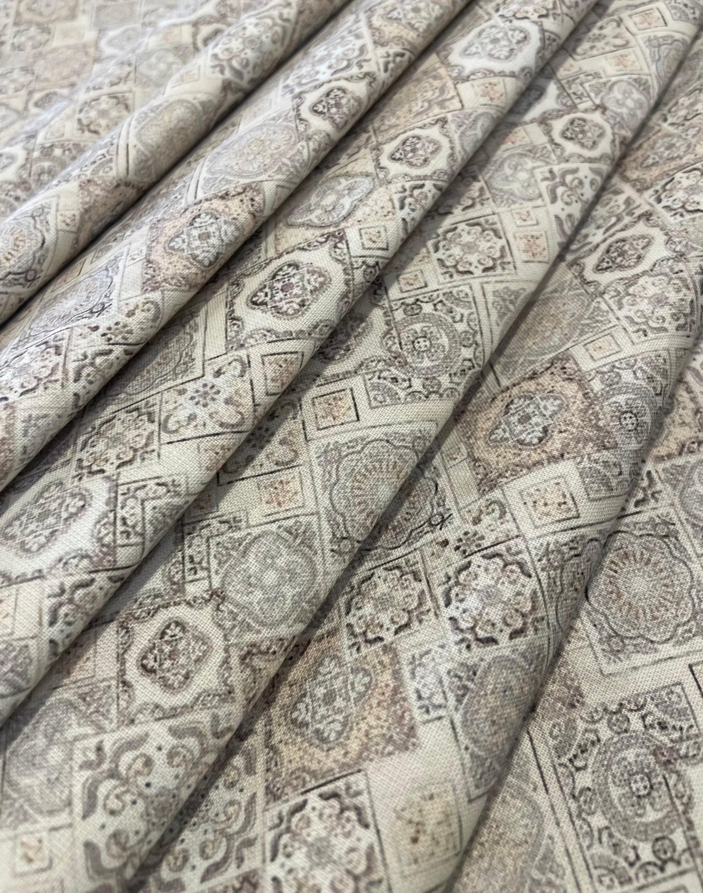 White Radiant Printed Fabric - Dyed Premium Linen Fabric BCH-001